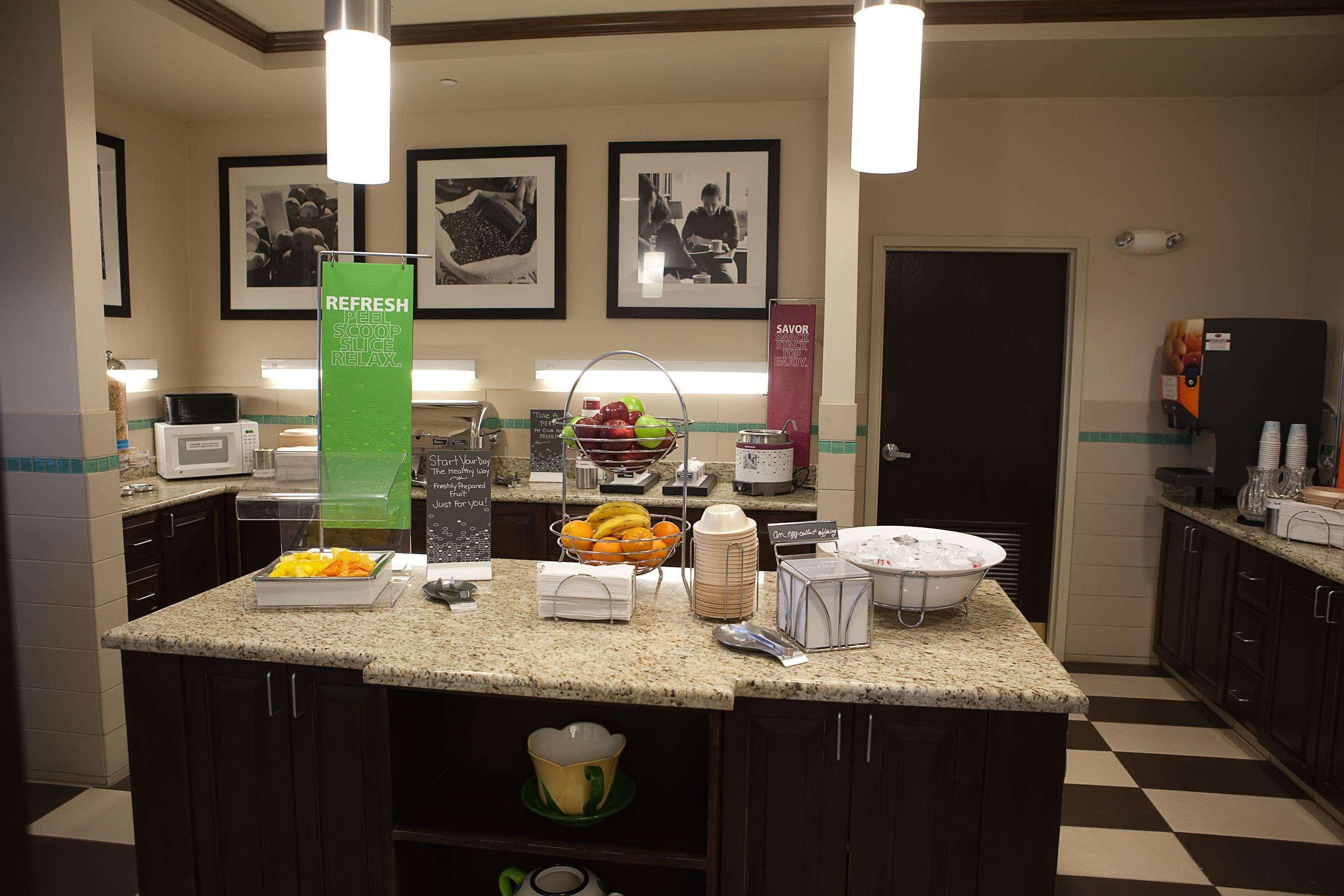 Hampton Inn Colby Εξωτερικό φωτογραφία