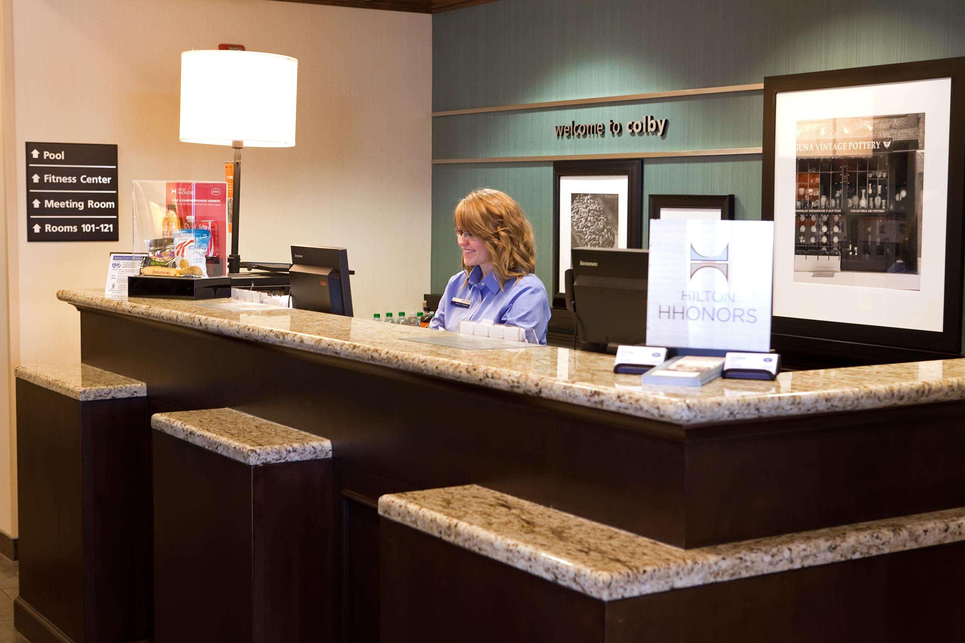 Hampton Inn Colby Εξωτερικό φωτογραφία