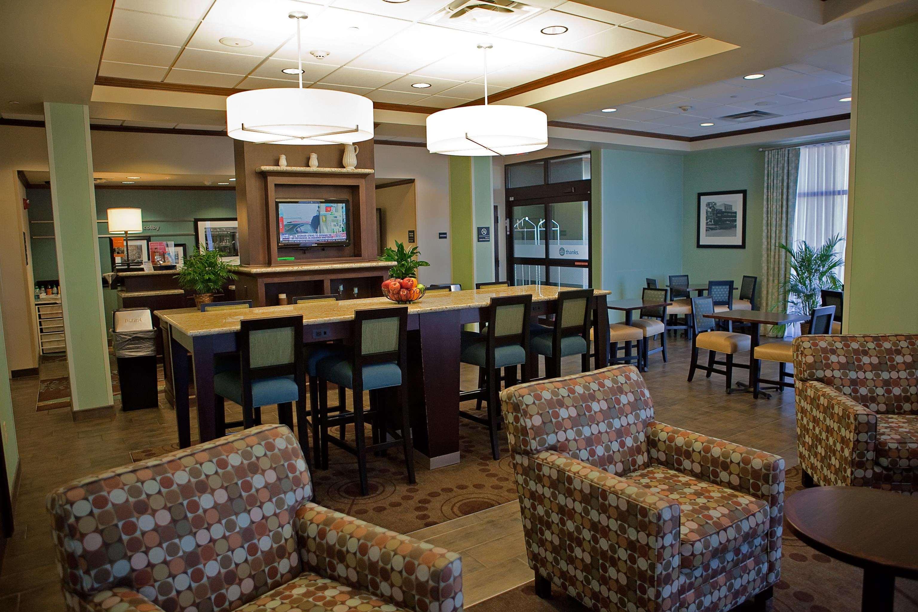 Hampton Inn Colby Εξωτερικό φωτογραφία