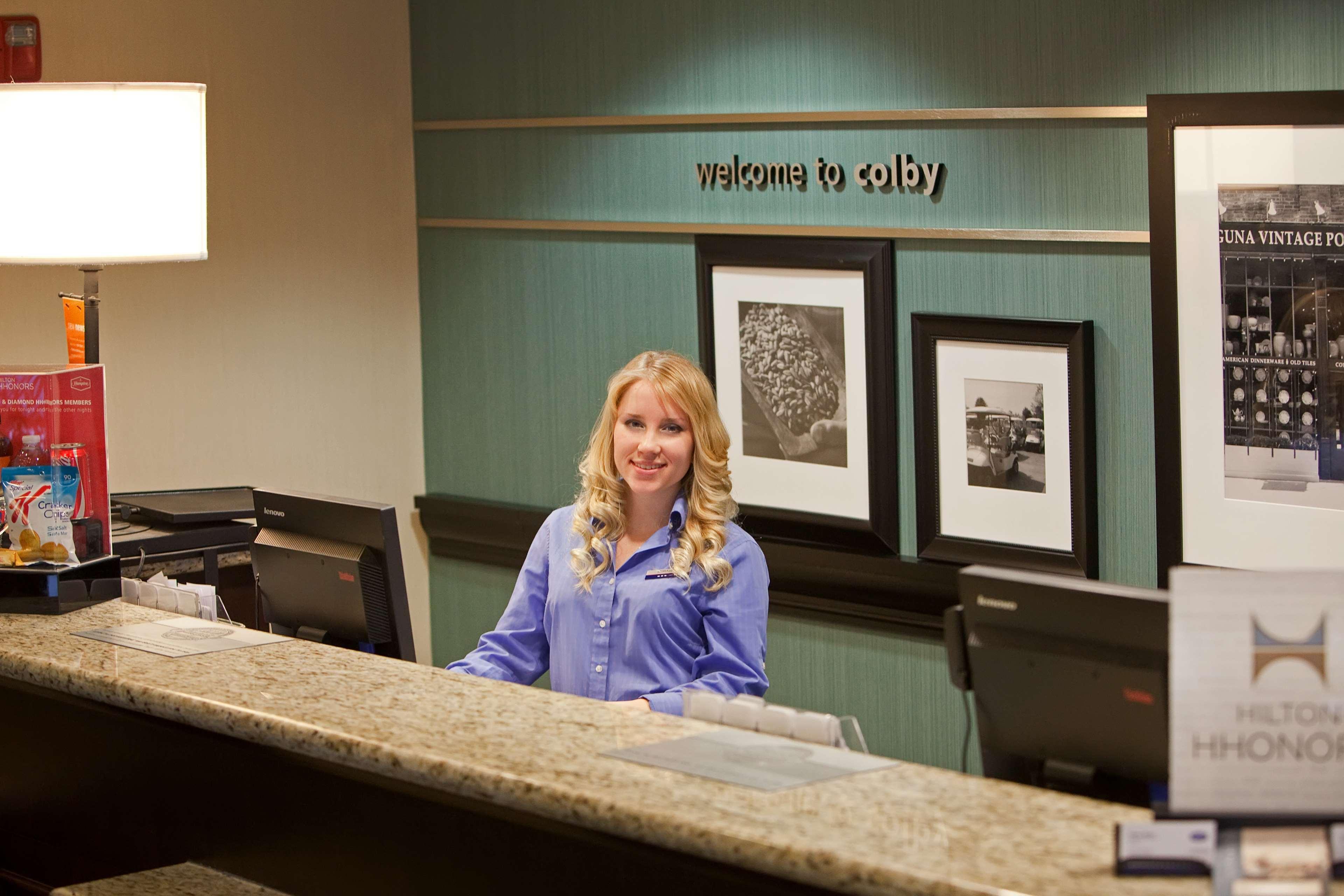 Hampton Inn Colby Εξωτερικό φωτογραφία