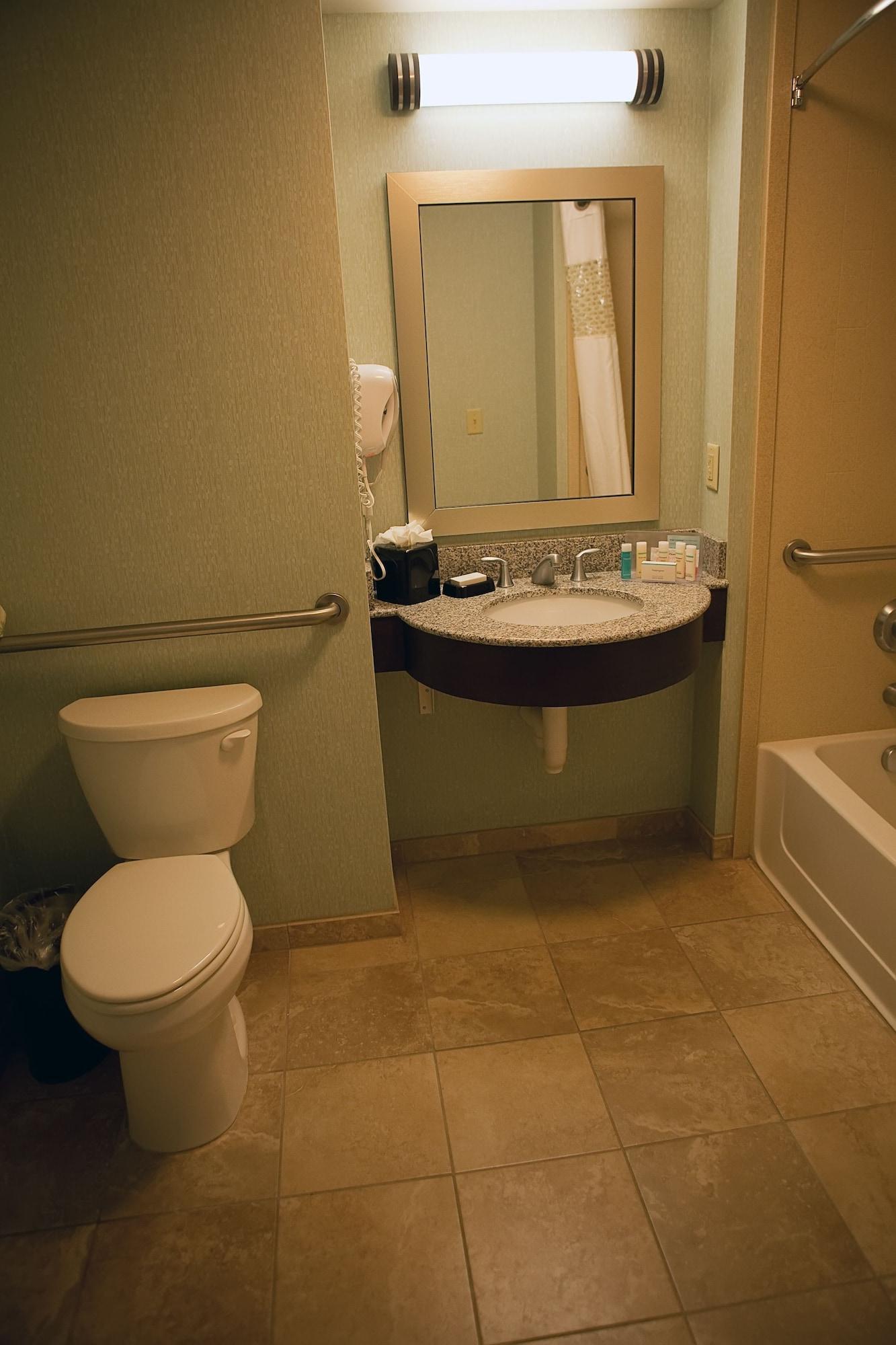 Hampton Inn Colby Εξωτερικό φωτογραφία