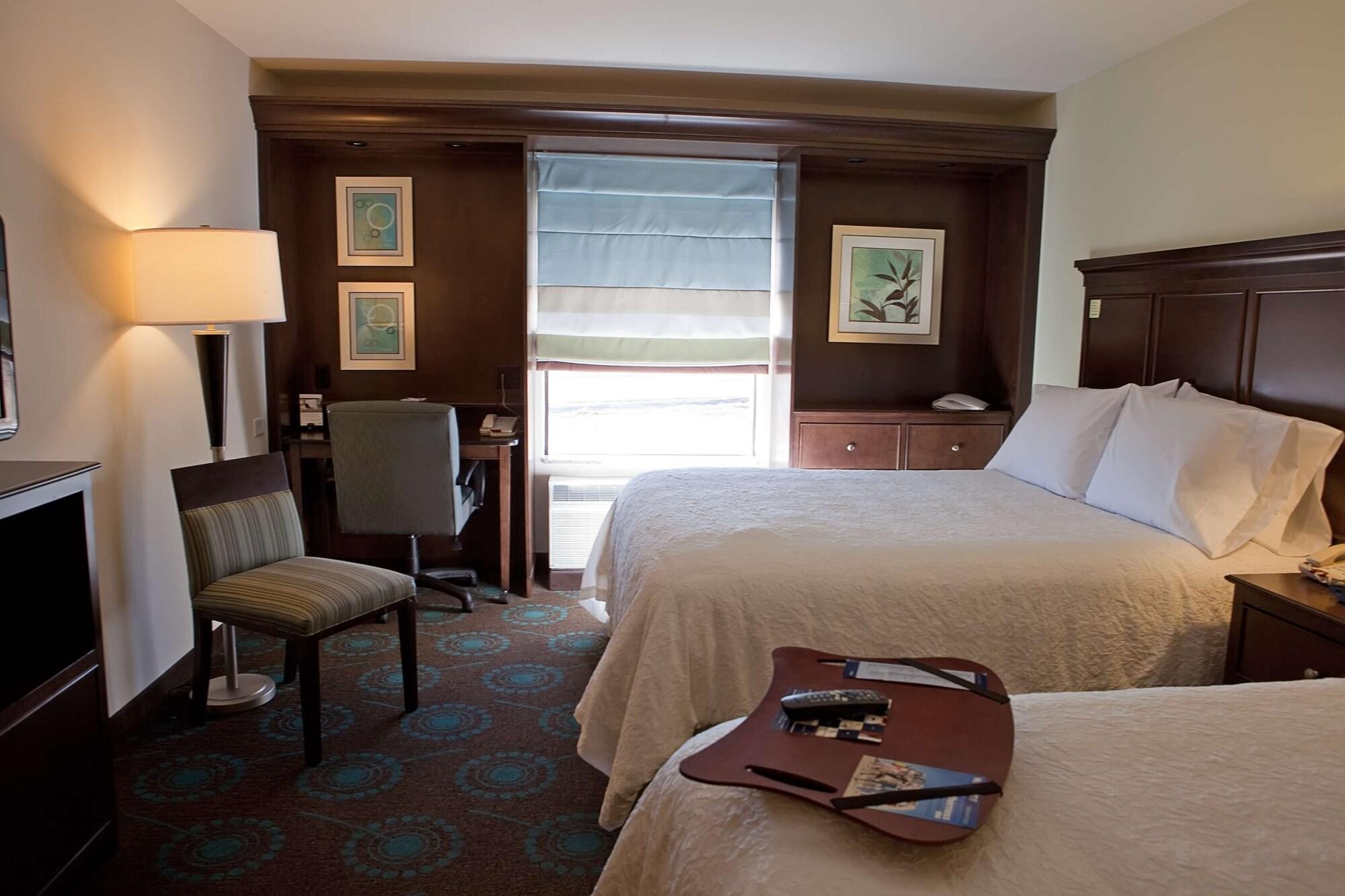 Hampton Inn Colby Εξωτερικό φωτογραφία