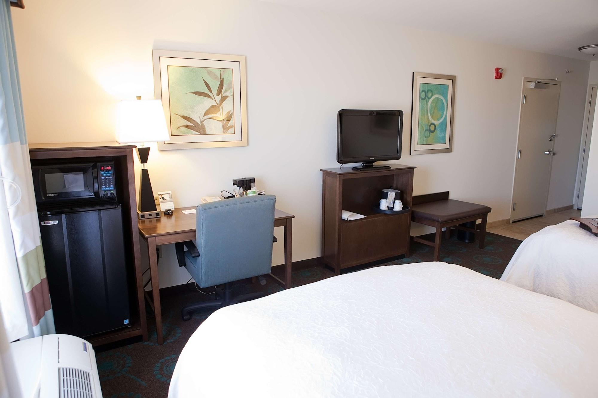 Hampton Inn Colby Εξωτερικό φωτογραφία
