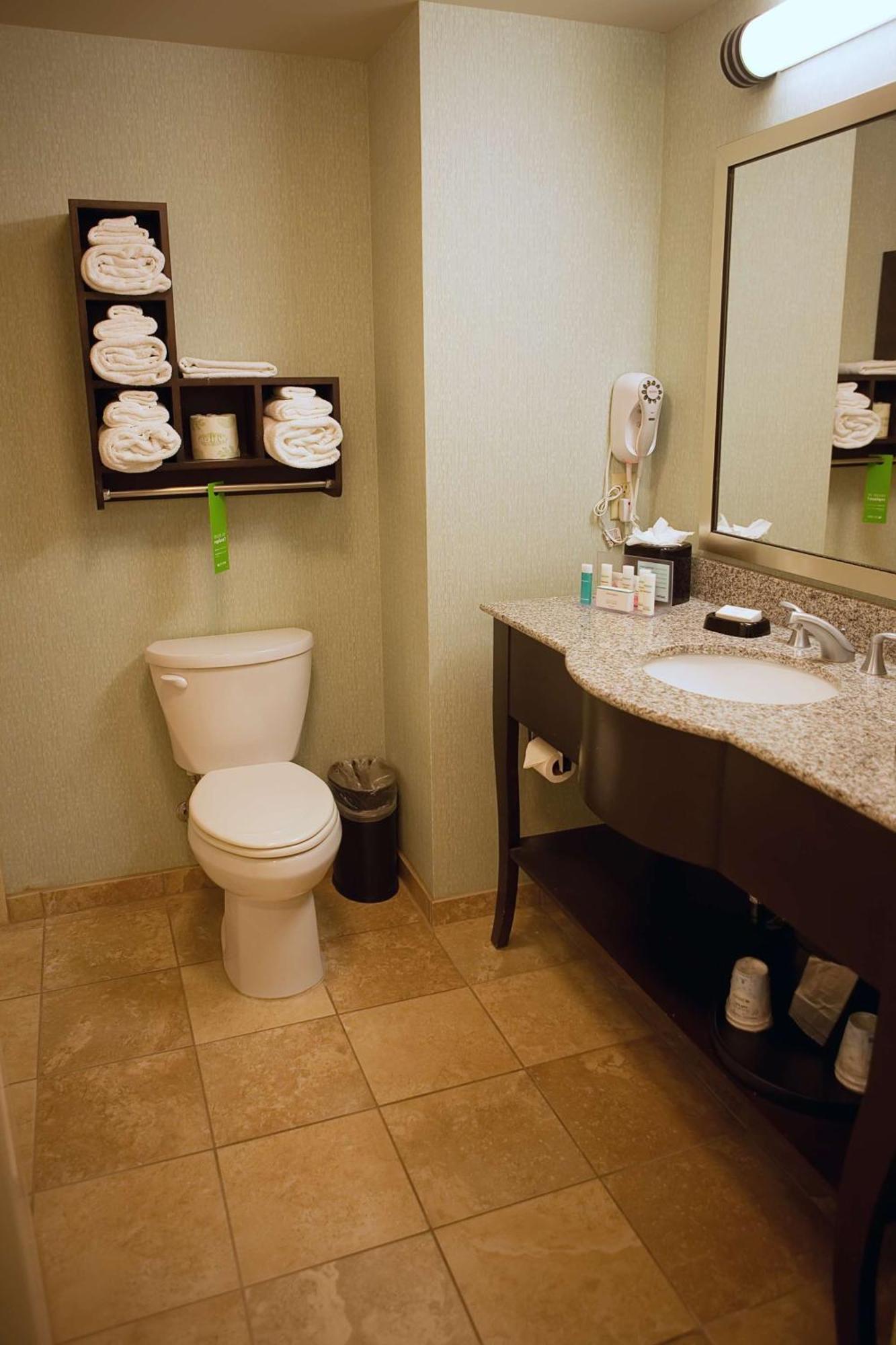 Hampton Inn Colby Εξωτερικό φωτογραφία